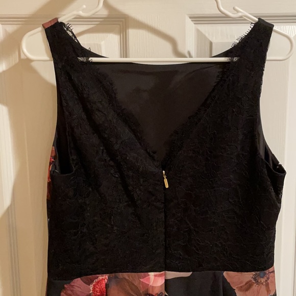 Black floral dress - Picture 2 of 4